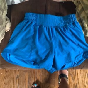 Lululemon size 4 hotty hot blue shorts